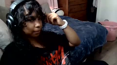 gxddessras online show from February 21, 7:12 pm