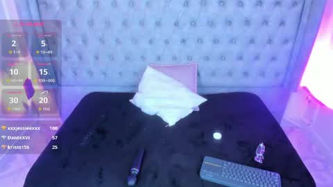Gyal Smith online show from August 15, 2:26 am
