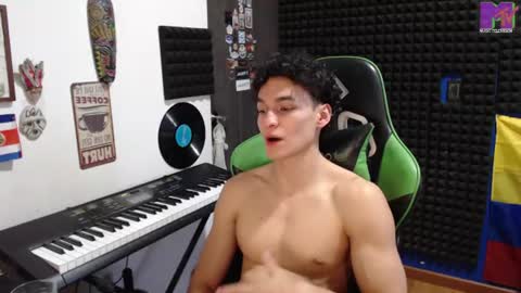 Gymbro42 online show from August 2, 11:11 pm