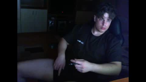 gymguy0505 online show from April 26, 9:22 pm