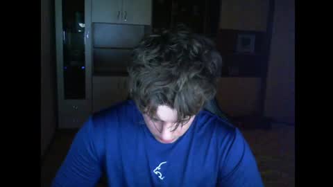 gymguy0505 online show from May 17, 2:40 pm