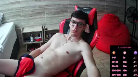 gyo online show from August 17, 1:27 pm