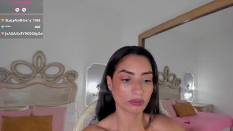 hade_miller online show from August 3, 9:16 am