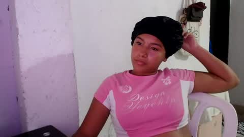 hadesmit1 online show from August 4, 1:13 am