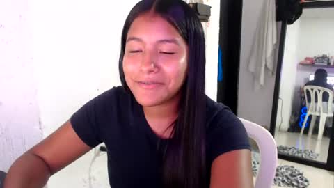 hadesmit1 online show from August 5, 12:19 am