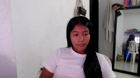 hadesmit1 online show from August 7, 10:43 pm