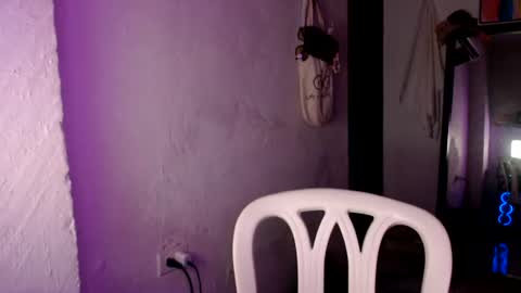 hadesmit1 online show from August 16, 12:42 pm