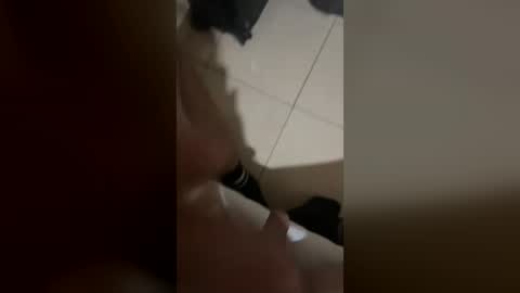 hadidgonzales6 online show from September 6, 10:21 am