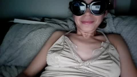 haifa12011983 online show from August 8, 3:34 pm