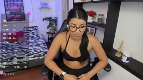Hailey online show from August 4, 4:26 pm
