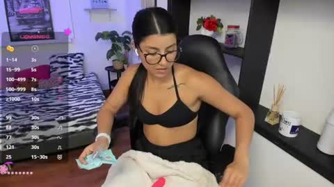 Hailey online show from August 4, 6:38 pm
