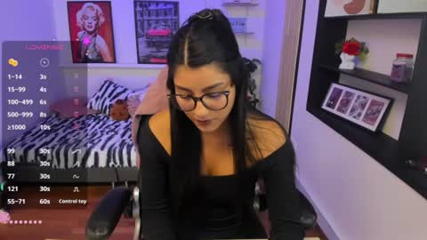 Hailey online show from August 12, 12:51 pm