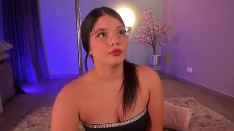 laura online show from August 7, 3:39 am