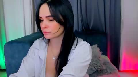 hailey_pirs online show from August 7, 8:03 am