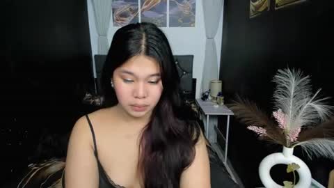 hailey_west01 online show from June 10, 11:22 pm
