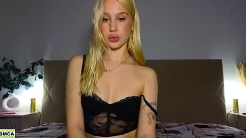 hailey_would online show from June 17, 12:09 am