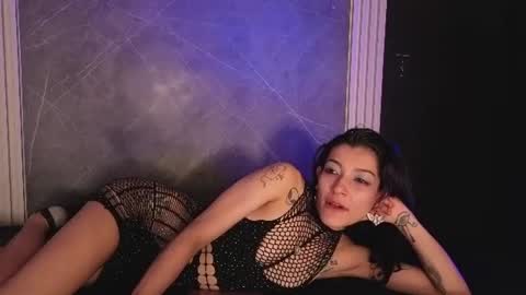 haileycat_ online show from August 12, 4:04 am