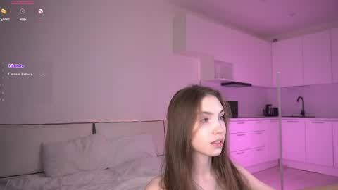 Hailey online show from August 6, 1:15 am