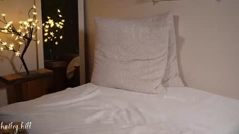 HaileyHill online show from August 7, 12:54 am