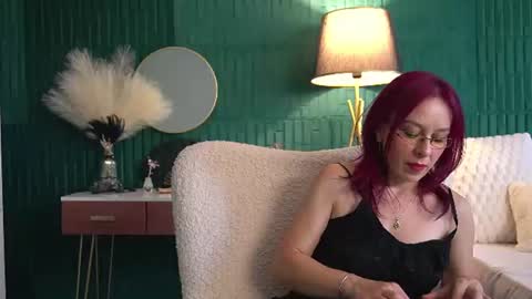 Hailey online show from August 8, 6:02 am