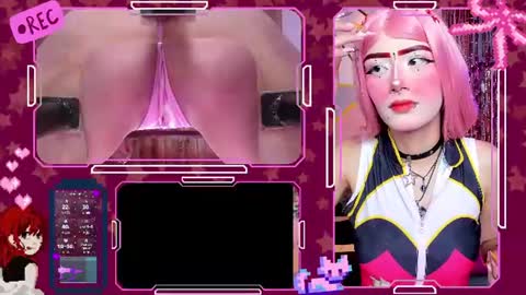 haileyreid_ online show from August 4, 10:18 pm