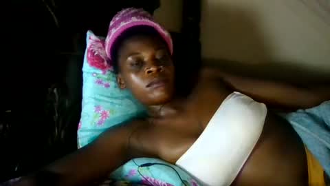 hairy_africanbae online show from August 15, 3:43 am