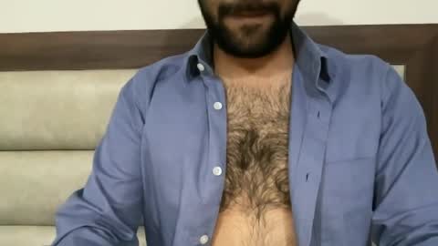 hairy_alpha_beast online show from July 21, 5:37 pm