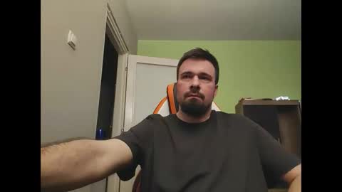 hairy_guy007 online show from February 21, 11:25 pm