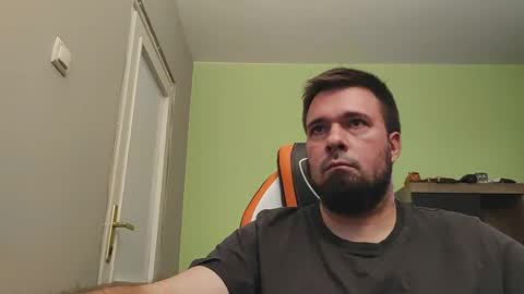 hairy_guy007 online show from July 24, 10:46 pm