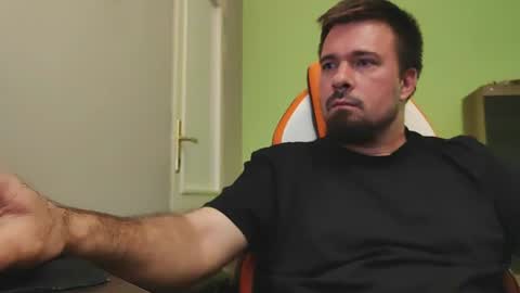 hairy_guy007 online show from August 8, 9:26 pm
