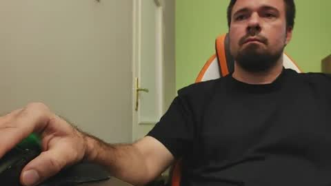 hairy_guy007 online show from August 8, 10:32 pm