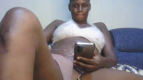 hairy_pussy702282 online show from August 14, 10:35 pm