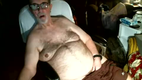 hairybear813 online show from July 25, 1:42 am