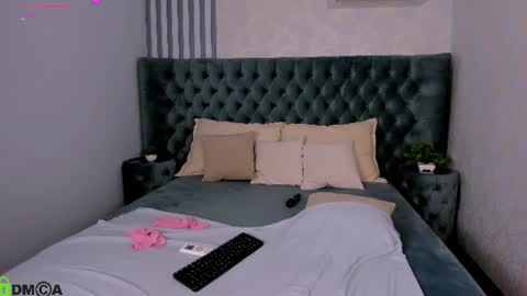 haley_best_ online show from August 15, 3:38 pm