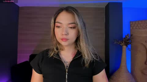   online show from August 8, 11:21 am