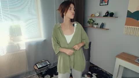 haleyzenk online show from August 9, 9:32 am