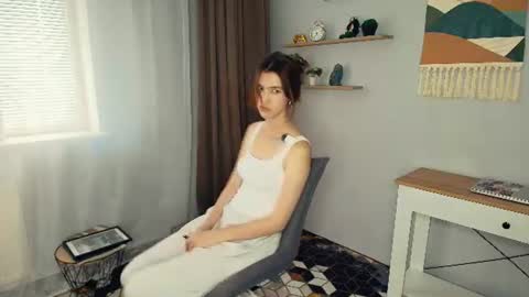 haleyzenk online show from August 9, 1:56 pm