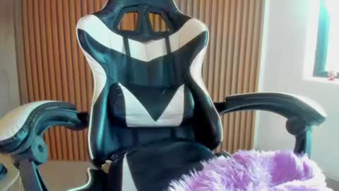 Anahis online show from July 28, 7:42 pm