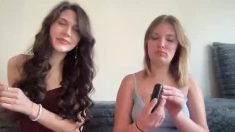 Hallee online show from May 1, 6:34 pm