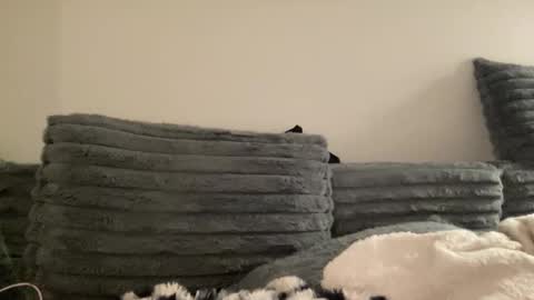 Hallee online show from May 7, 1:51 am