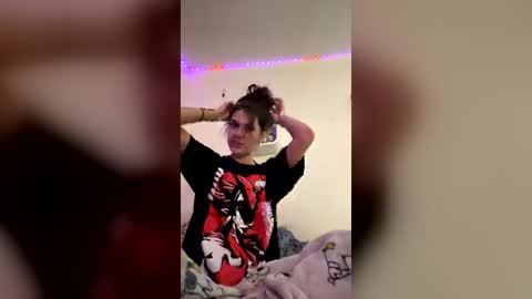 Hallee online show from July 14, 6:29 am