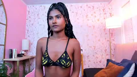 Halley Lorens online show from August 1, 10:27 pm