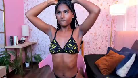 Halley Lorens online show from August 1, 11:33 pm