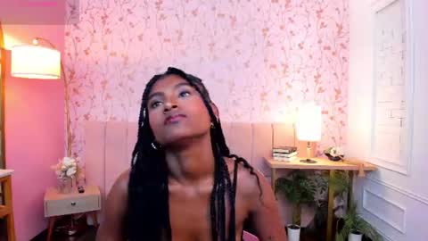 Halley Lorens online show from August 3, 8:16 pm
