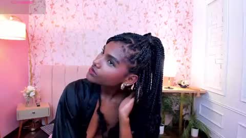 Halley Lorens online show from August 4, 12:40 am