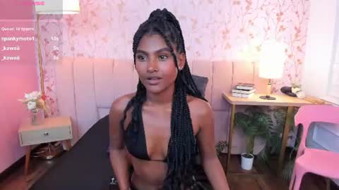 Halley Lorens online show from August 6, 10:31 pm
