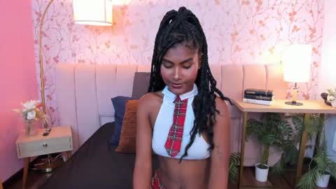 Halley Lorens online show from August 7, 8:09 pm