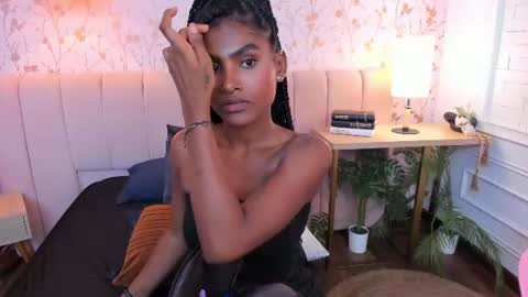 Halley Lorens online show from August 8, 12:43 am