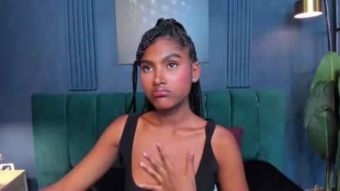 Halley Lorens online show from August 8, 2:17 pm