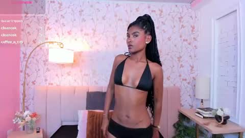 Halley Lorens online show from August 15, 12:09 pm